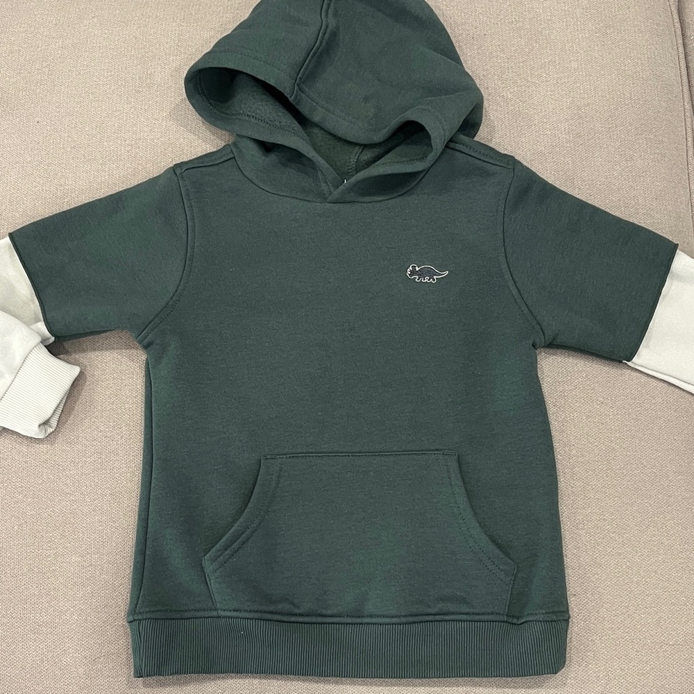 Kids Headquarters Dark Green Hooded Sweatshirt Boys  with Beige Layered Sleeves